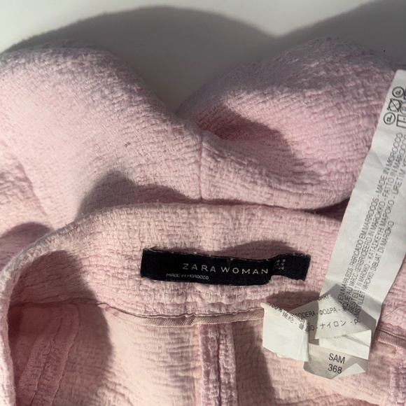 Zara Women - Pink Tweed High-Waisted Shorts – Pearl Button Detail – Size S - Picture 9 of 9